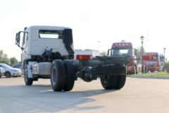 中国重汽 豪瀚J5G中卡 180马力 4X2 6.75米栏板载货车(ZZ1185K5113E1)