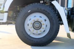 中国重汽 豪瀚J5G中卡 180马力 4X2 6.75米栏板载货车(ZZ1185K5113E1)