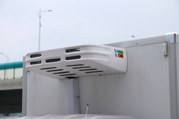 ������Խ��X5 1.5L 112���� 3.35����س�(SC5031XLCFAD51)ͼƬ