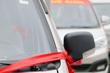 ������Խ��X5 1.5L 112���� 3.35����س�(SC5031XLCFAD51)ͼƬ