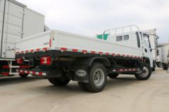 开瑞 绿卡 城配版基本型 116马力 4.2米单排栏板轻卡(SQR1041H03D)