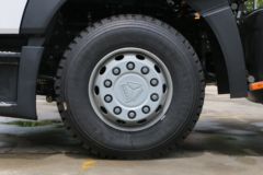 中国重汽 HOWO T7H重卡 440马力 6X4牵引车(12挡)(ZZ4257V324HE1B) 中国重汽 HOWO T7H重卡 440马力 6X4牵引车(12挡)(ZZ4257V324HE1B)