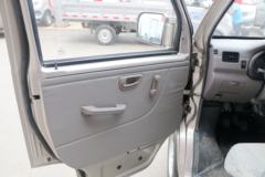 长安跨越 V3 2016款 5座 88马力 88马力 1.2L面包车