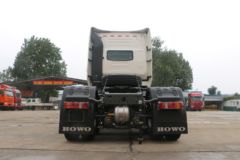 中国重汽 HOWO T7H重卡 440马力 6X4危险品牵引车(ZZ4257V324HE1B)