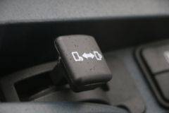 中国重汽 HOWO T7H重卡 440马力 6X4危险品牵引车(ZZ4257V324HE1B)