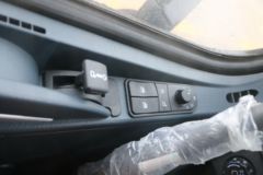 中国重汽 HOWO T7H重卡 440马力 6X4危险品牵引车(ZZ4257V324HE1B)