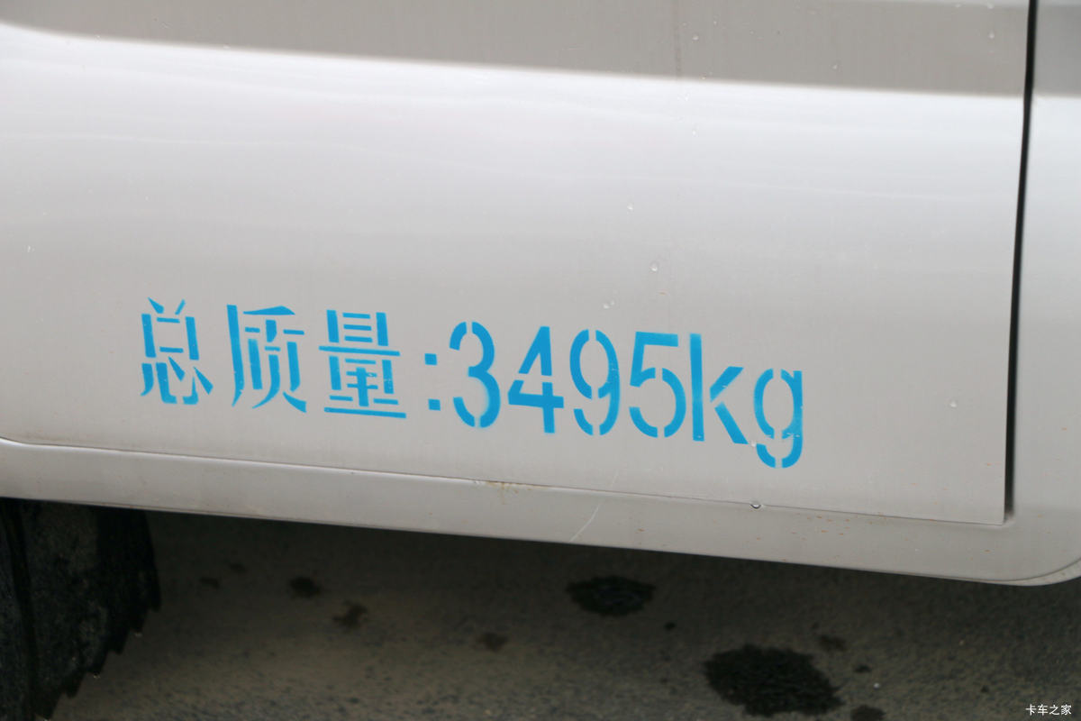ԽX5 ׼ 1.5L 112 3.385׵ʽС(SC5031XXYFAD51)                                                