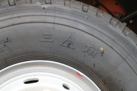 HOWO T7H 自卸车底盘                                                图片