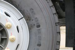 中国重汽 HOWO T7H重卡 440马力 8X4 8米自卸车(ZZ3317V426HE1)