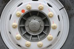 中国重汽 HOWO T7H重卡 440马力 8X4 8米自卸车(ZZ3317V426HE1)