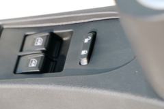 中国重汽 豪瀚J5G重卡 340马力 4X2牵引车(9挡)(ZZ4185N3613E1)