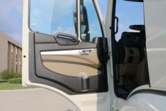 中国重汽 豪瀚J5G重卡 340马力 4X2牵引车(9挡)(ZZ4185N3613E1)