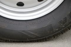 长安跨越 新豹T3 舒适版 1.2L 88马力 3.04米单排厢式微卡(SC5031XXYTMD51)