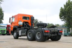 中国重汽 HOWO重卡 380马力 6X4牵引车(ZZ4257N3247E1B)