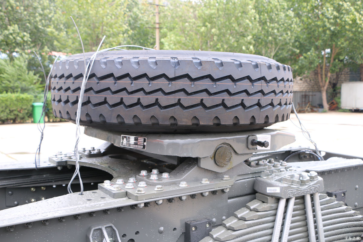 й HOWOؿ 380 6X4ǣ(ZZ4257N3247E1B)                                                