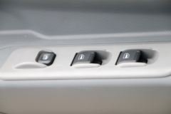 开瑞 绿卡 城配重载版基本型 129马力 4.15米单排厢式轻卡(中体)(SQR5047XXYH02D)