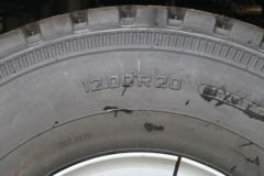 中国重汽 HOWO A7系重卡 420马力 6X4 自卸车底盘(出口车)(ZZ3257V3647P1)