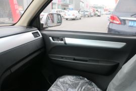 神骐F30&nbsp;皮卡驾驶室                                               图片