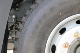 豪瀚J7B&nbsp;牵引车底盘                                                图片