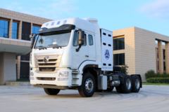 中国重汽 豪瀚J7G重卡 430马力 6X4 CNG牵引车(16挡)(ZZ4255N3847E1C)