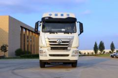 中国重汽 豪瀚J7G重卡 430马力 6X4 CNG牵引车(16挡)(ZZ4255N3847E1C)