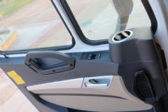 中国重汽 豪瀚J7G重卡 430马力 6X4 CNG牵引车(16挡)(ZZ4255N3847E1C)