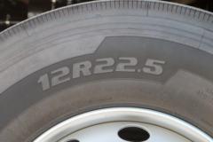 中国重汽 豪瀚J7G重卡 430马力 6X4 CNG牵引车(16挡)(ZZ4255N3847E1C)