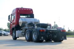 中国重汽 豪瀚J7G重卡 430马力 6X4 LNG危险品牵引车(ZZ4255N3847E1LW) 中国重汽 豪瀚J7G重卡 430马力 6X4 LNG危险品牵引车(ZZ4255N3847E1LW)