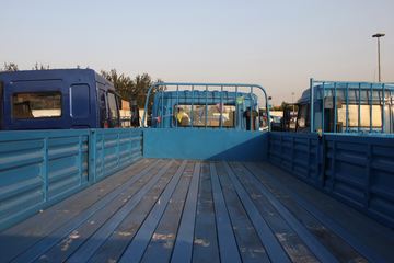 �������ó� ����п� 140���� 4X2 6.2���Ű������ػ���ͼƬ