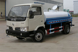 东风股份底盘&nbsp;油罐车外观图片