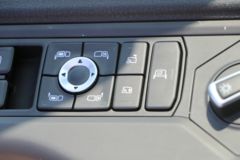 斯堪尼亚 新R系列重卡 500马力 6X2R牵引车(型号R500)