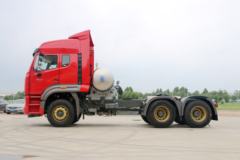 中国重汽 豪瀚N7G重卡 430马力 6X4 LNG牵引车(ZZ4255N3847E1L)