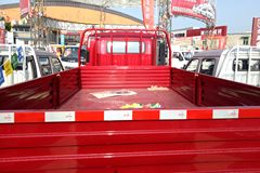 唐骏欧铃 K7系列 绿超人 143马力 4.1米单排栏板轻卡(ZB1040UDD6V)