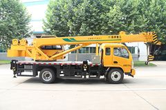 森源重工 8吨 一拖东方红底盘 吊车(SMQ5125JQZ)