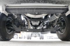 东风商用车 天锦KR 230马力 4X2 9.8米排半厢式载货车(DFH5180XXYE2)