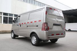 V3EV&nbsp;电动封闭厢货外观图片