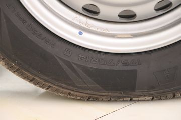 �� T30 1.3L 82���� ���� 2.95�׵���΢��(SY1021YC5AP)ͼƬ