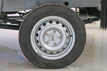 �� T30 1.3L 82���� ���� 2.95�׵���΢��(SY1021YC5AP)ͼƬ