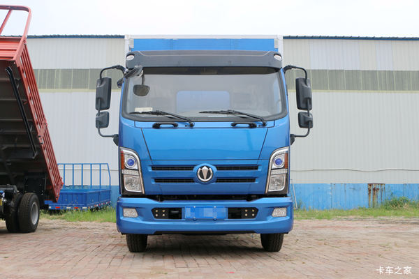 飞碟奥驰 V6系列 165马力 5.2米排半厢式载货车