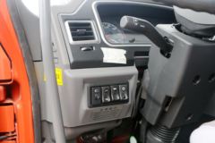 飞碟奥驰 X6系列 130马力 4X2 4.13米自卸车(长泰8A45X)