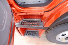 飞碟奥驰 X6系列 130马力 4X2 4.13米自卸车(长泰8A45X)