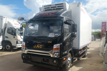 江淮 新帅铃H384 154马力 4X2 5.2米单排冷藏车(HFC5100XLCP71K1C6V)