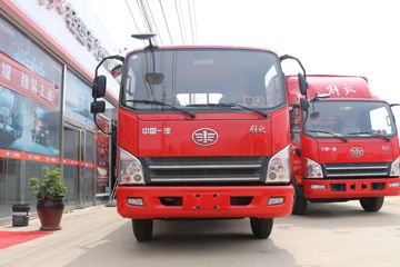 解放 虎VH 156马力 3.78米排半仓栅式轻卡(CA5040CCYP40K59L2E5A84)