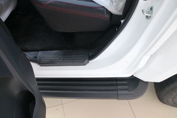 ������ʮ�� �￧TAGA 2018�� ������ 3.0T���� 131���� ����˫��Ƥ��ͼƬ