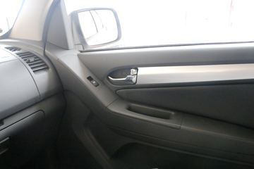 ������ʮ�� �￧TAGA 2018�� ������ 3.0T���� 131���� ����˫��Ƥ��ͼƬ