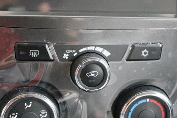 ������ʮ�� �￧TAGA 2018�� ������ 3.0T���� 131���� ����˫��Ƥ��ͼƬ