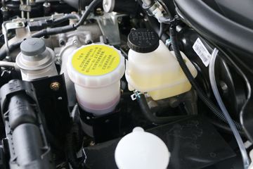 ������ʮ�� �￧TAGA 2018�� ������ 3.0T���� 131���� ����˫��Ƥ��ͼƬ