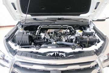 ������ʮ�� �￧TAGA 2018�� ������ 3.0T���� 131���� ����˫��Ƥ��ͼƬ