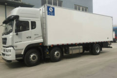 中国重汽 斯太尔M5G 310马力 6X2 冷藏车(冰凌方)