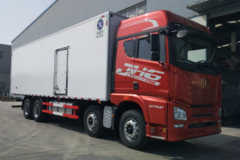 青岛解放 JH6重卡 375马力 8X4 9.4米冷藏车(冰凌方)
